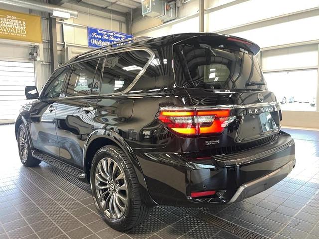 Photo of 2024 Super Black Nissan Armada