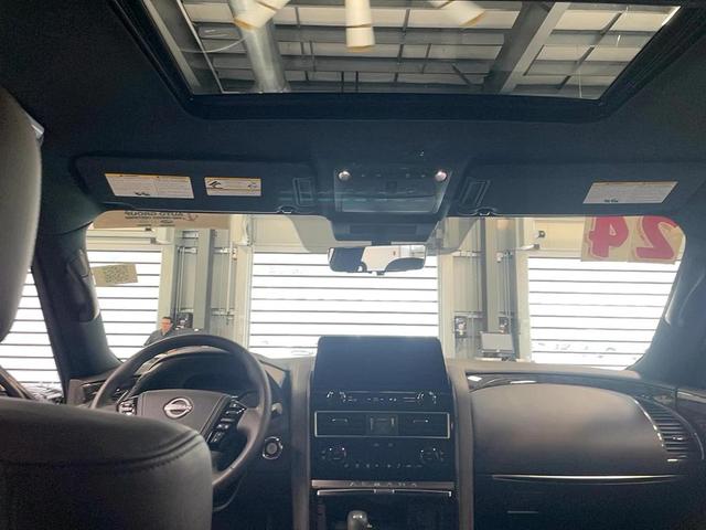 Photo of 2024 Super Black Nissan Armada