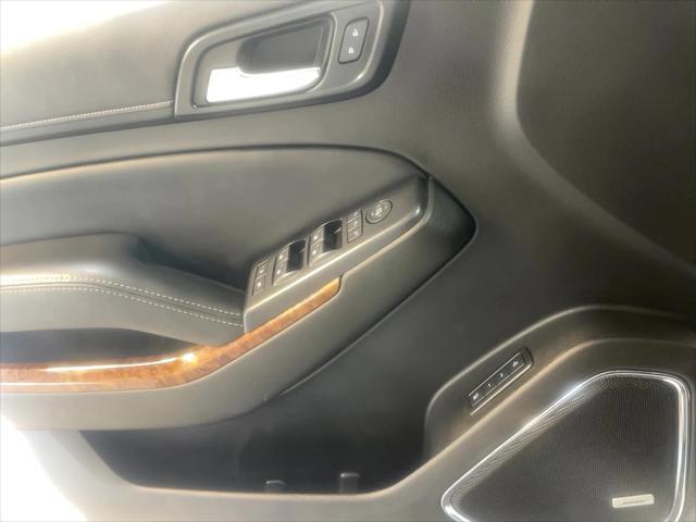 Photo of 2018 Summit White Chevrolet Tahoe