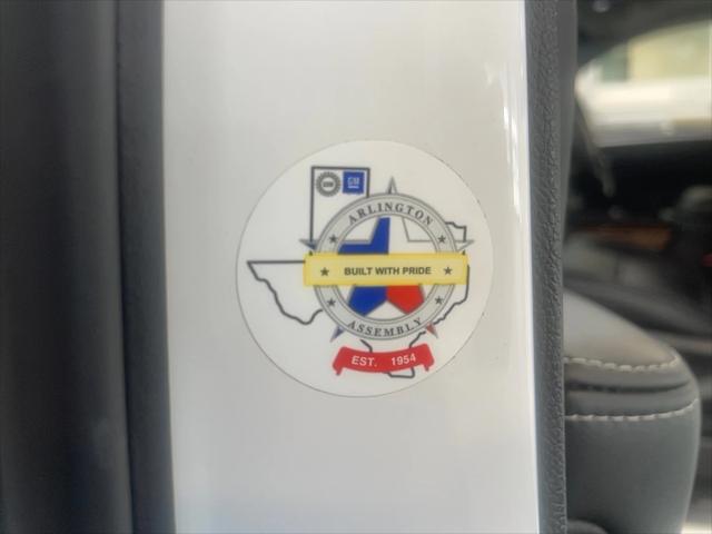 Photo of 2018 Summit White Chevrolet Tahoe