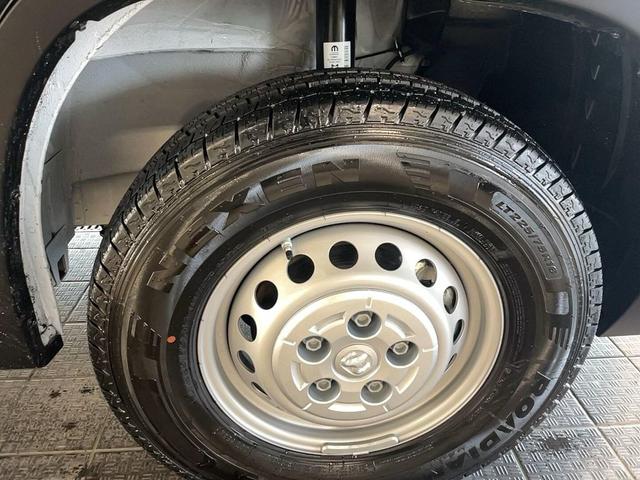 Photo of 2024 Bright White RAM ProMaster 2500