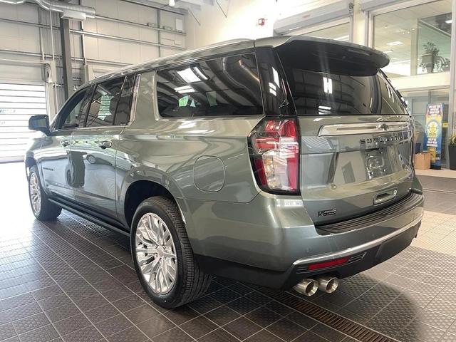 Photo of 2023 Sage Silver Metallic Chevrolet Suburban
