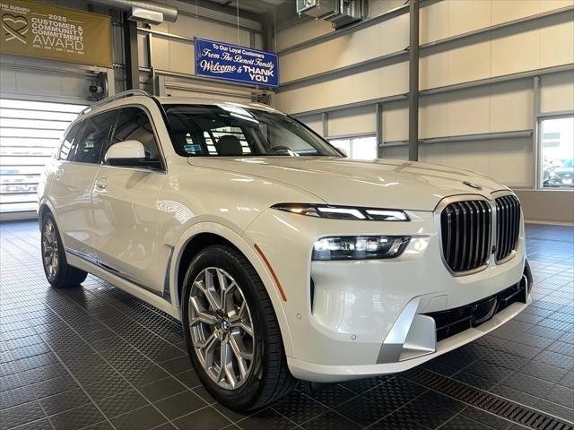 2023 BMW X7
