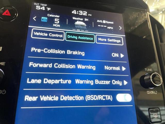 Photo of 2024 Crystal Black Silica Subaru Crosstrek