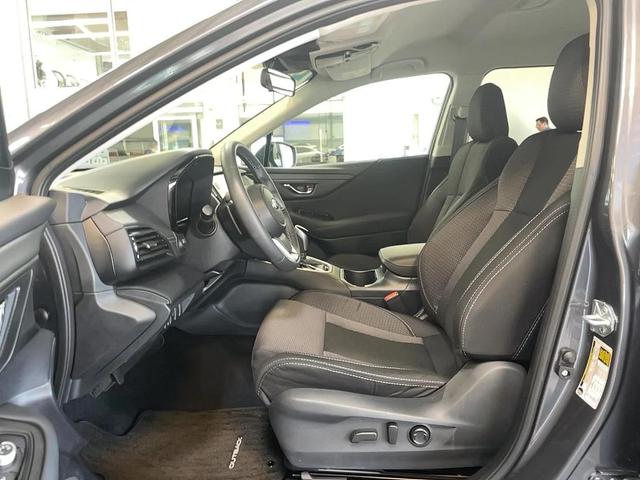 Photo of 2025 Magnetite Gray Metallic Subaru Outback