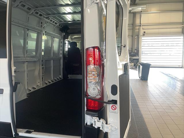 Photo of 2024 Bright White RAM ProMaster 2500