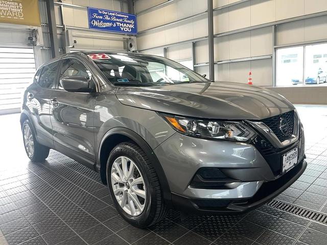 Photo of 2022 Gun Metallic Nissan Rogue Sport