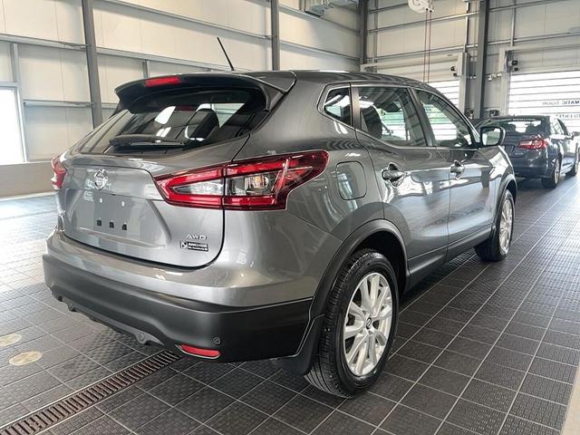 Photo of 2022 Gun Metallic Nissan Rogue Sport