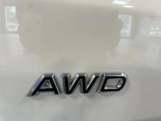 Photo of 2023 Oxford White Ford Transit-250
