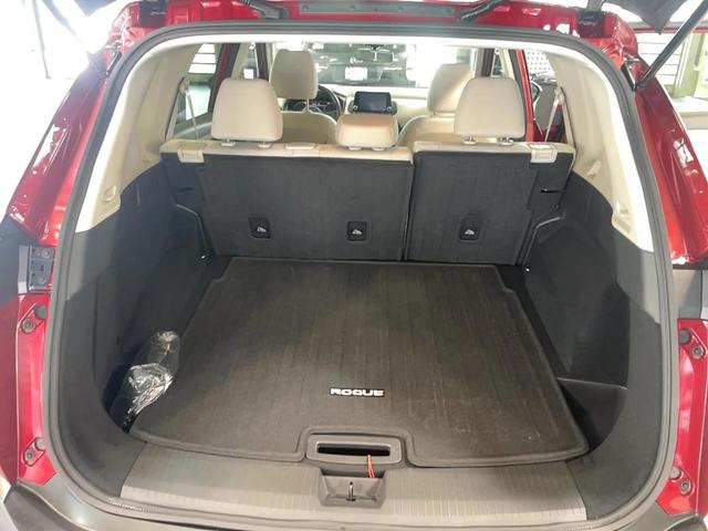 Photo of 2023 Scarlet Ember Nissan Rogue