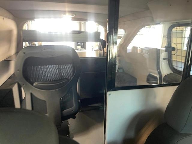 Photo of 2022 Bright White RAM ProMaster City