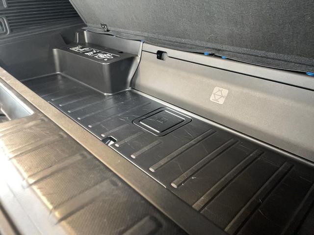 Photo of 2022 Crystal Black Silica Subaru Ascent