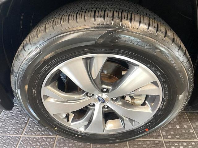 Photo of 2022 Crystal Black Silica Subaru Ascent