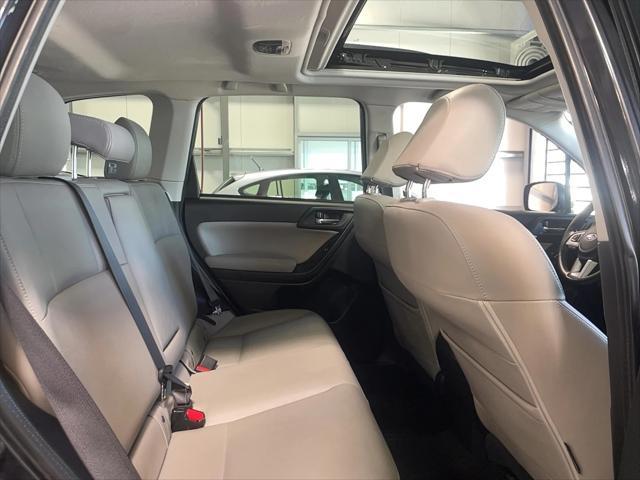 Photo of 2018 Dark Gray Subaru Forester