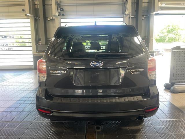 Photo of 2018 Dark Gray Subaru Forester