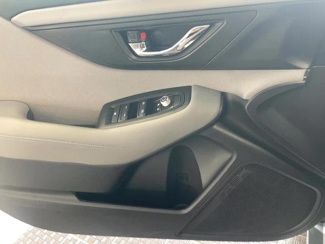 Photo of 2025 Ice Silver Metallic Subaru Legacy