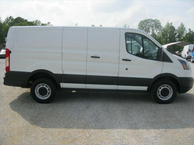Photo of 2019 White Ford Transit-250