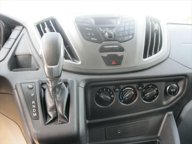 Photo of 2019 White Ford Transit-250
