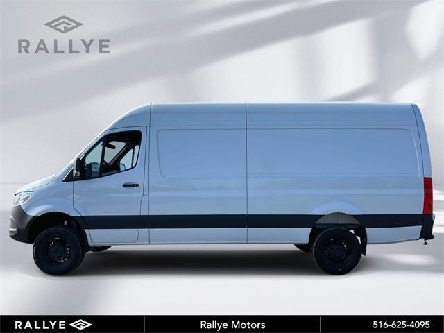 Photo of 2025 White Mercedes-Benz Sprinter 2500
