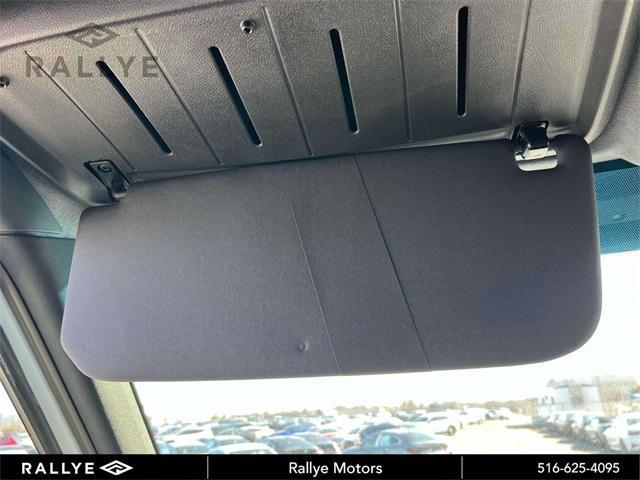 Photo of 2025 White Mercedes-Benz Sprinter 2500