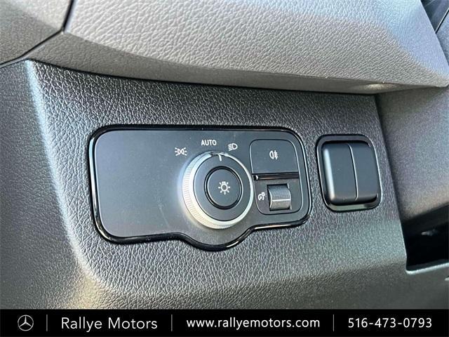 Photo of 2025 White Mercedes-Benz Sprinter 3500XD