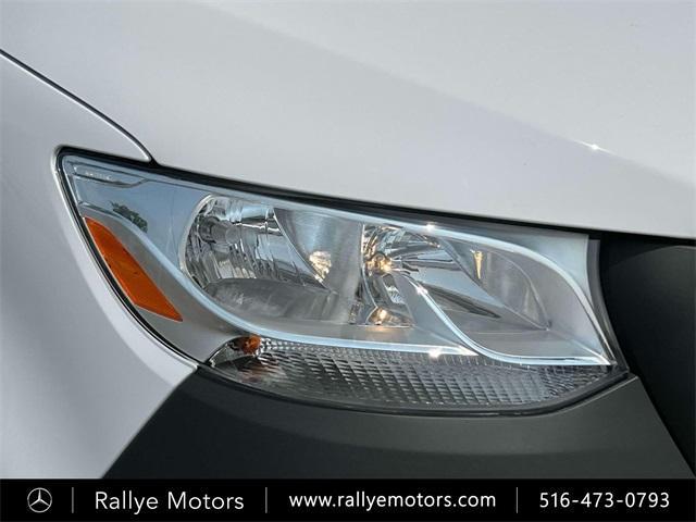 Photo of 2025 White Mercedes-Benz Sprinter 2500