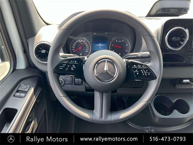 Photo of 2025 White Mercedes-Benz Sprinter 2500