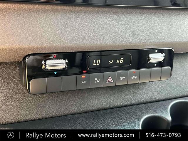 Photo of 2025 White Mercedes-Benz Sprinter 2500