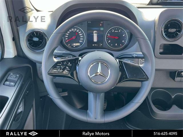 Photo of 2025 White Mercedes-Benz Sprinter 2500