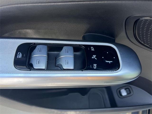 Photo of 2023 Black Mercedes-Benz GLC 300