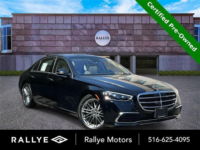 Photo of 2022 Black Mercedes-Benz S-Class