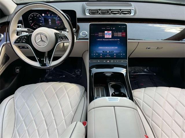 Photo of 2022 Black Mercedes-Benz S-Class