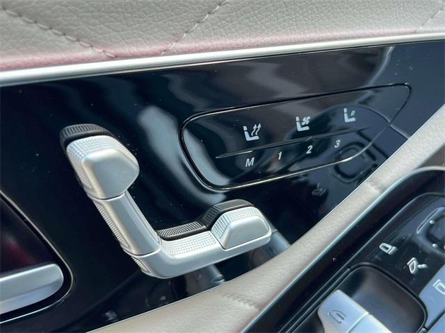 Photo of 2022 Black Mercedes-Benz S-Class