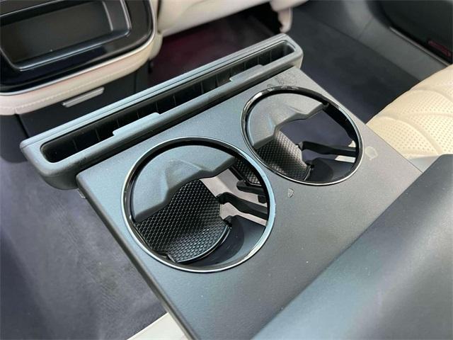 Photo of 2022 Black Mercedes-Benz S-Class