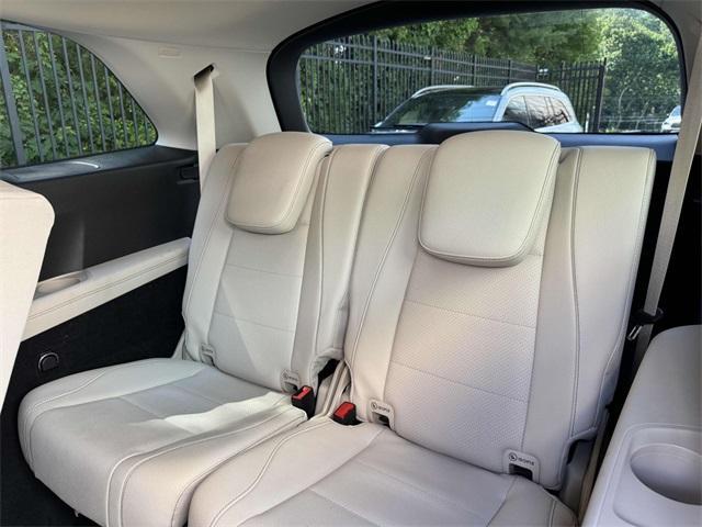 Photo of 2022 Silver Mercedes-Benz GLS 450