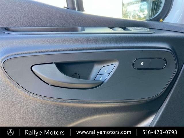 Photo of 2025 White Mercedes-Benz Sprinter 2500