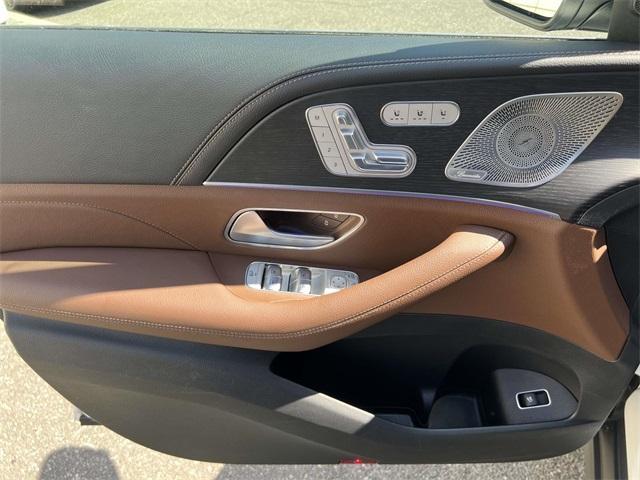 Photo of 2024 White Mercedes-Benz GLE 350