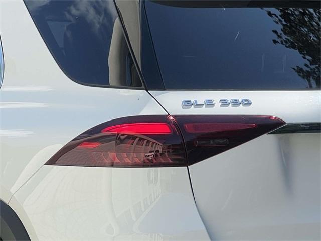 Photo of 2024 White Mercedes-Benz GLE 350