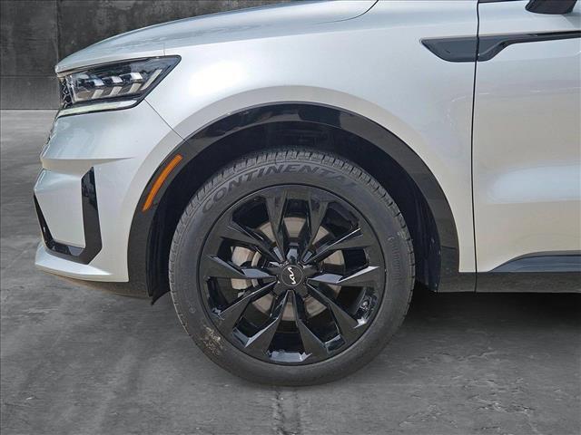 Photo of 2022 Sparkling Silver Kia Sorento