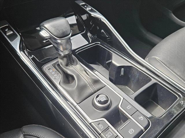 Photo of 2022 Sparkling Silver Kia Sorento