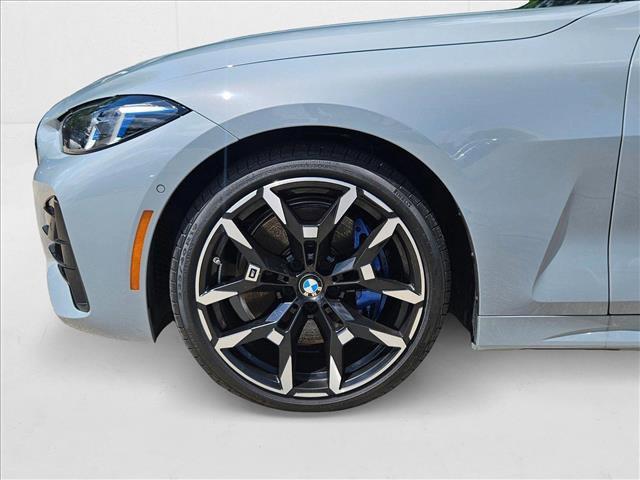 Photo of 2025 Silver/Gray BMW M440