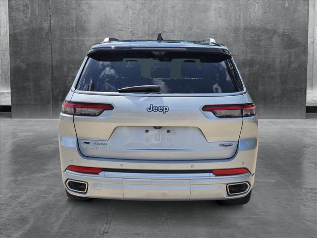 Photo of 2021 Silver Zynith Jeep Grand Cherokee L