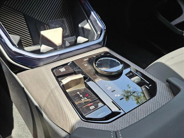 Photo of 2025 Black Sapphire Metallic BMW X3