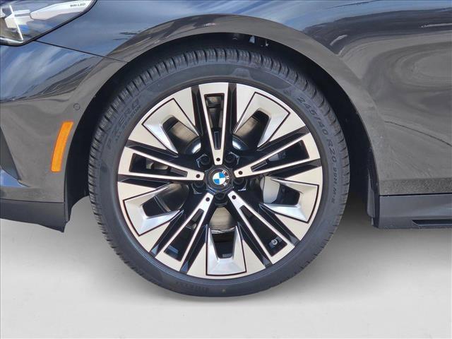 Photo of 2026 Dark Graphite Metallic BMW 530