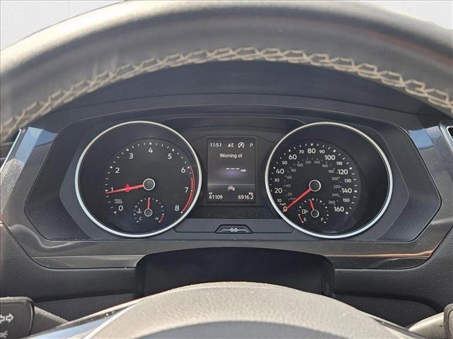 Photo of 2021 Platinum Gray Meta Volkswagen Tiguan