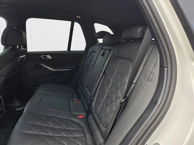 Photo of 2026 Alpine White BMW X5