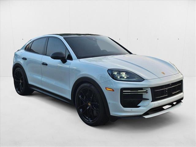 Photo of 2025 White Porsche Cayenne