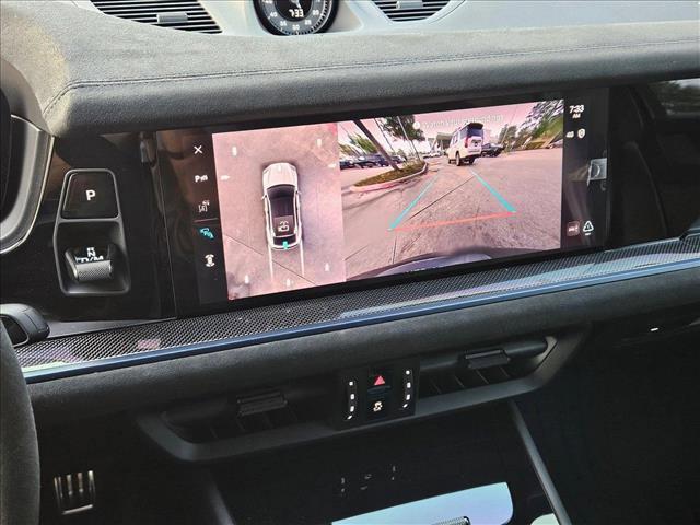 Photo of 2025 White Porsche Cayenne