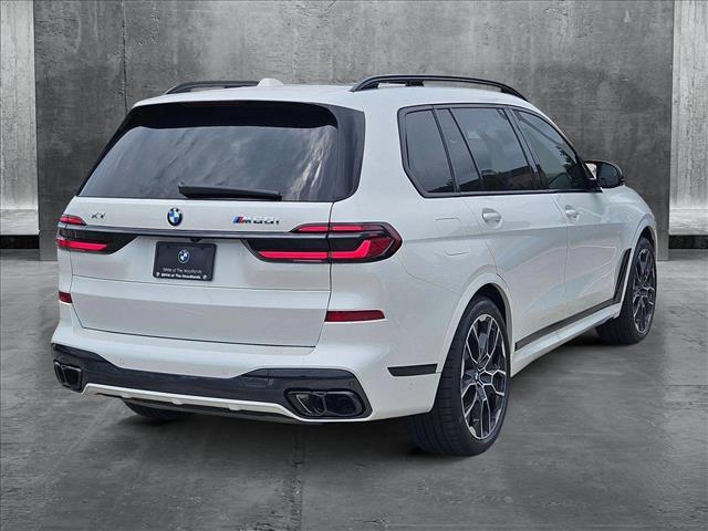 Photo of 2026 Mineral White Metallic BMW X7