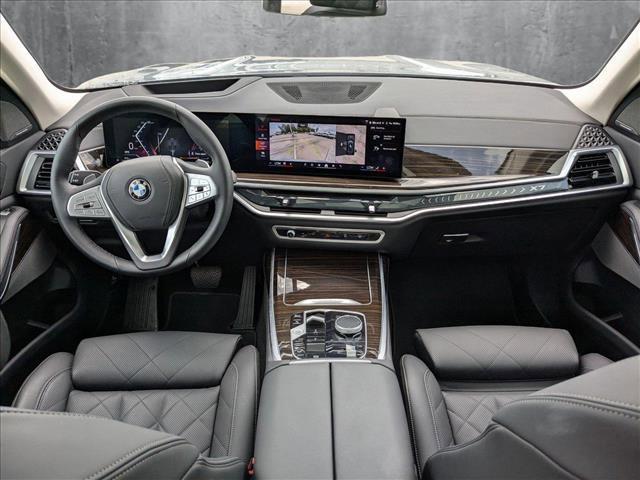 Photo of 2025 Gray BMW X7